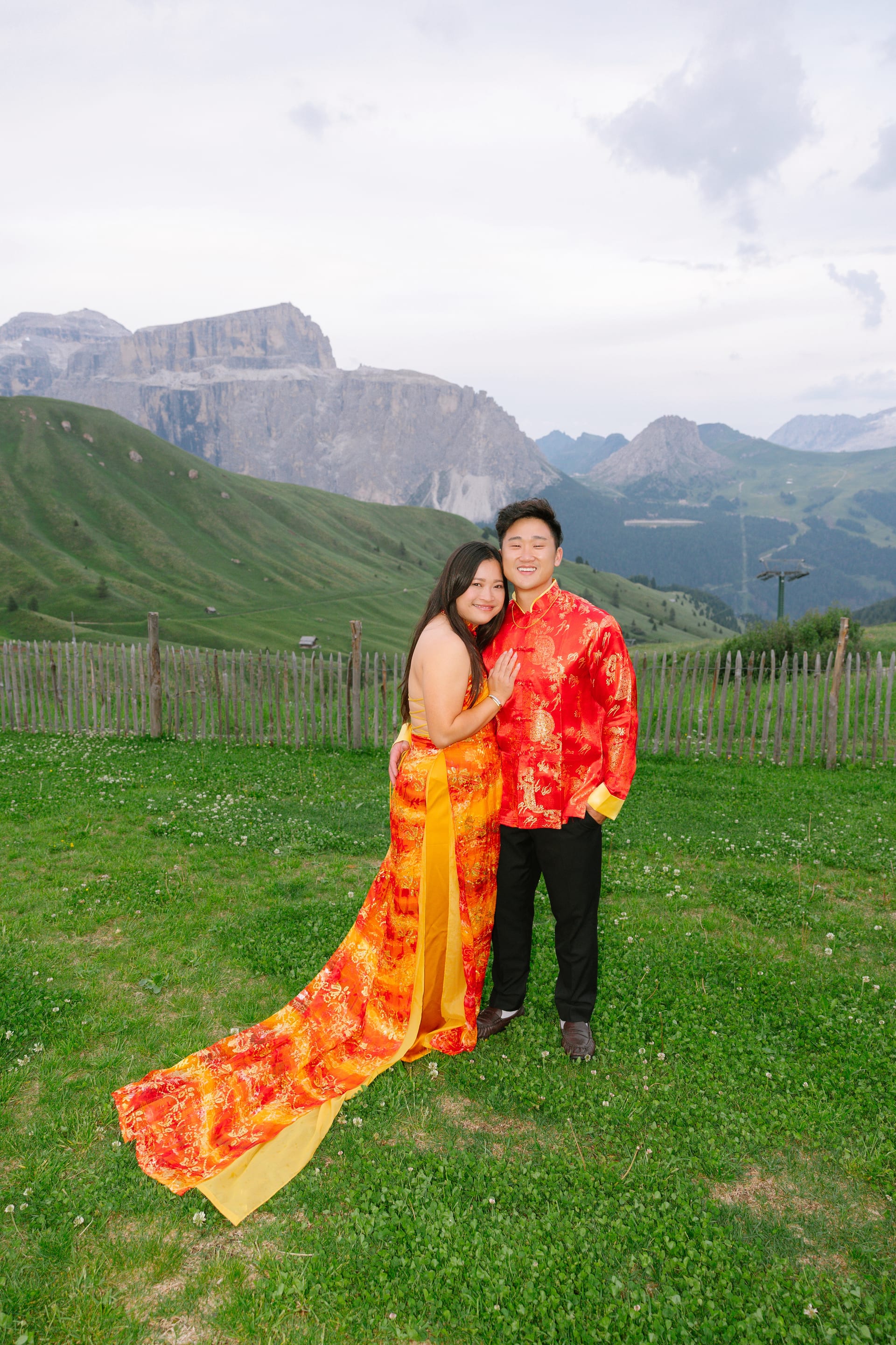 MyHuyen & Eric — Chinese gift exchange 3